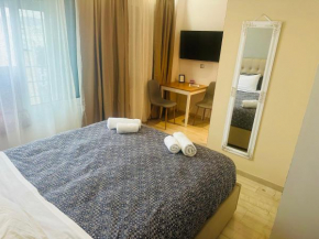 Royal Red suite No2 PIRAEUS PORT